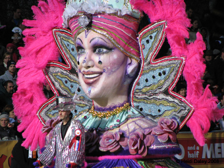 Mummer-08-075
