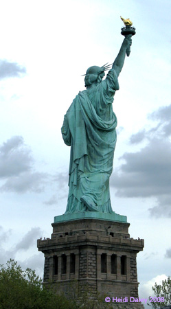 NYC-TheStatueOfLiberty012-1