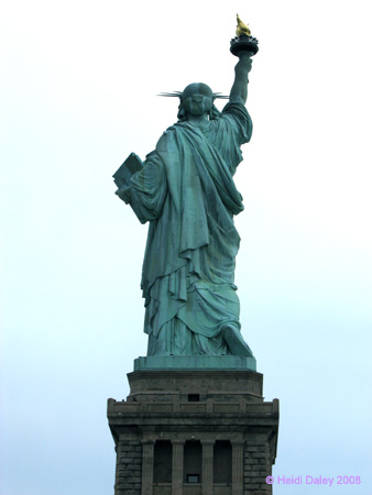 NYC-TheStatueOfLiberty014-1