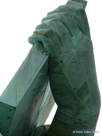 NYC-TheStatueOfLiberty081