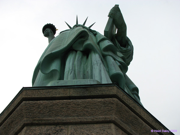 NYC-TheStatueOfLiberty082